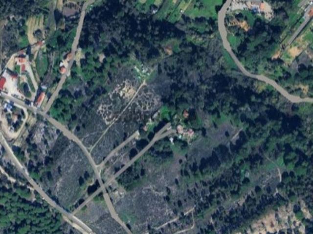 Terreno Rústico com capacidade construtiva