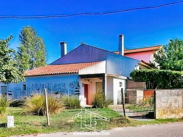 Terreno Rústico com Construção Rural Vila Velha de Ródão Castelo Branco