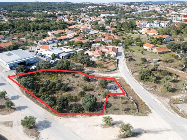 Terreno Rústico com Viabilidade de Construção em Eira da Pedra