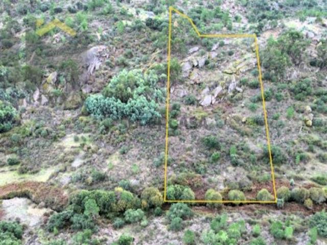 Terreno rustico com 12.750m2 para venda em Cafede!
