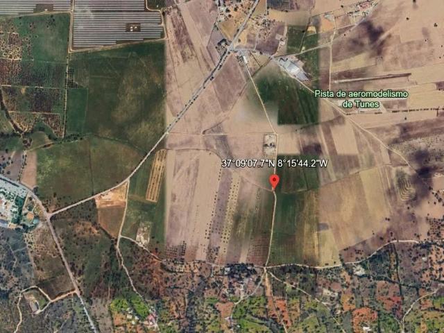 Terreno rústico com 1.320 m² na zona da Várzea do Poço da Figueira Tunes, Silves