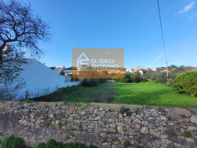 Terreno Rústico com 1.450 m² Viabilidade de Construção