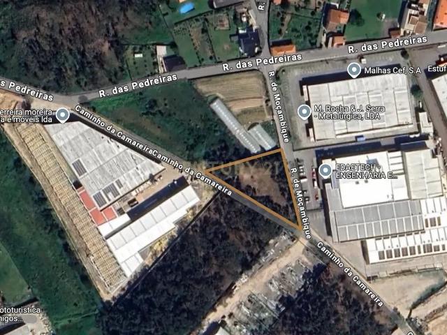 Terreno rústico com 1.750 m², situado em Fão, Esposende