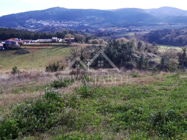 Terreno Rústico com 20.880 m² Cadaval, Óbidos