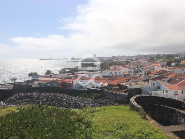 Terreno Rústico com 2.480,00m2 e Possibilidade de Loteamento Rosto do Cão São Roque Ponta Delgada