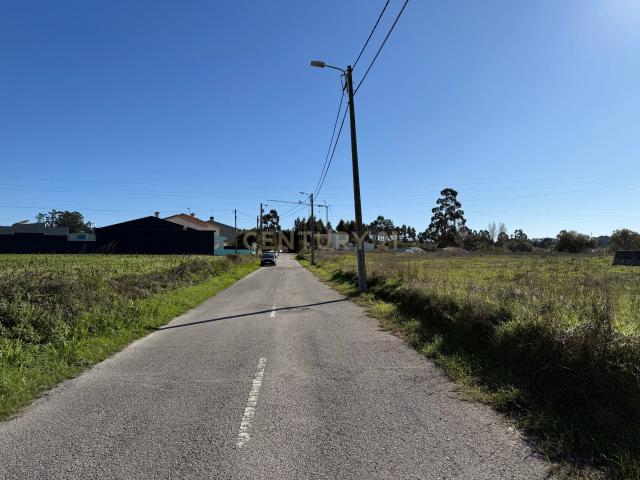 Terreno Rústico com 3.640 m² – Excelente Potencial Futuro | Duas Frentes