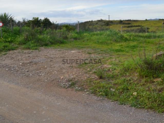 Terreno Rústico com 3.726m2 próximo de Tavira