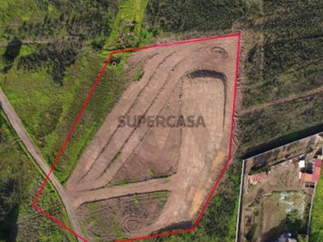 Terreno rústico com 6.377 m², localizado na freguesia de Odeleite