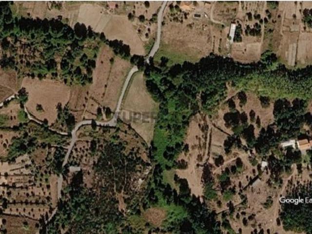 Terreno Rústico com 7.211 m² e Confinante com Ribeiro Conchadas, Gouveia