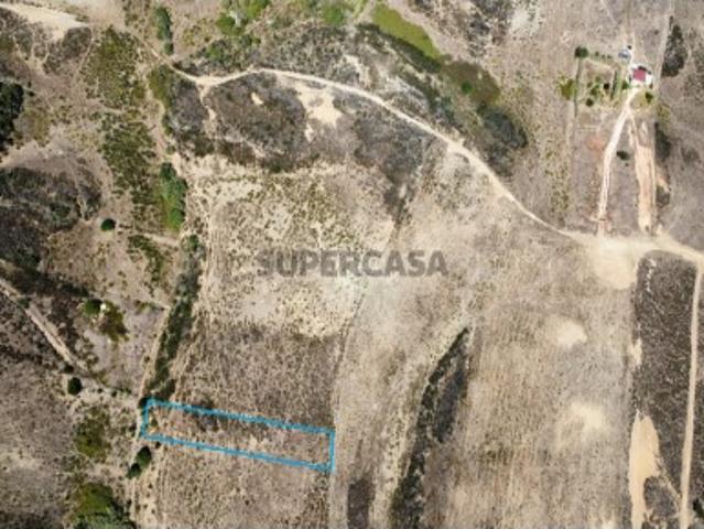 Terreno rústico com 800 m², a poucos minutos da Vila do Bispo