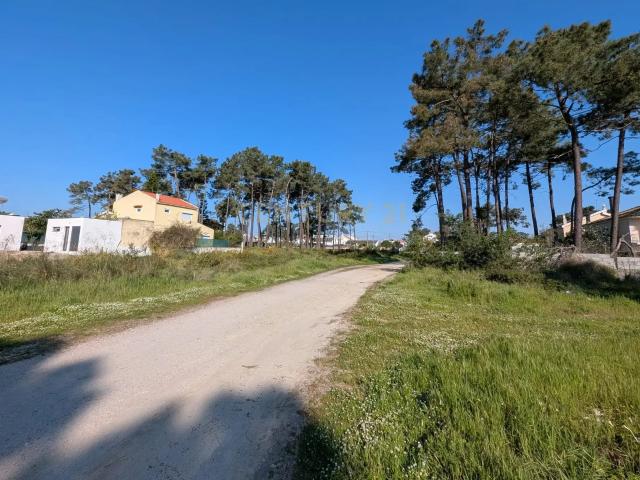 Terreno rústico com 985m2 Aroeira, para lotear