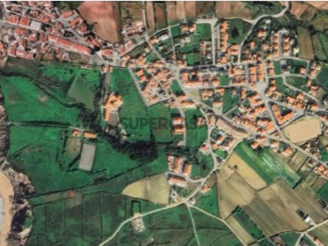 Terreno com 2.275m² a 1km da Praia Oportunidade em Atouguia da Baleia, Peniche