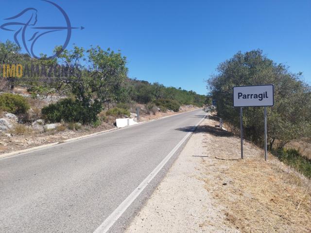 Terreno rústico barato com 2,4 hectares à venda em Loulé