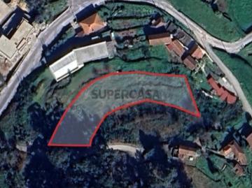 Terreno Rústico de construção com 2.135m2 em Lustosa, Lousada