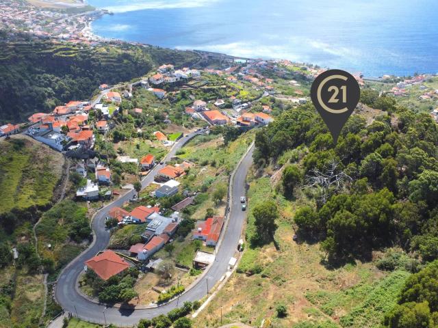 Terreno Rústico em Santa Cruz, Ilha da Madeira