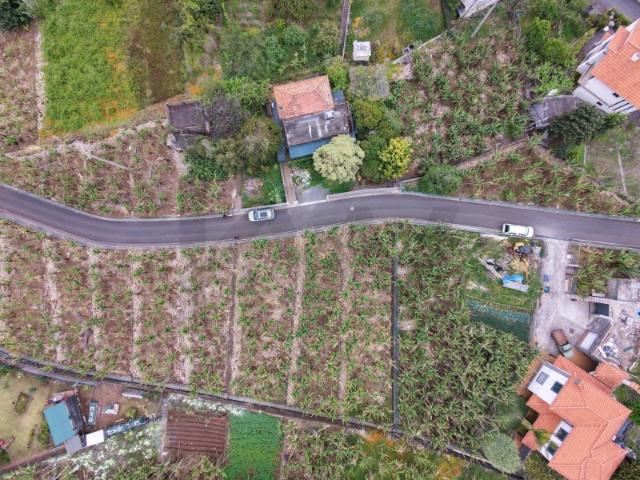 Terreno Rústico Exclusivo no Arco da Calheta 831M2