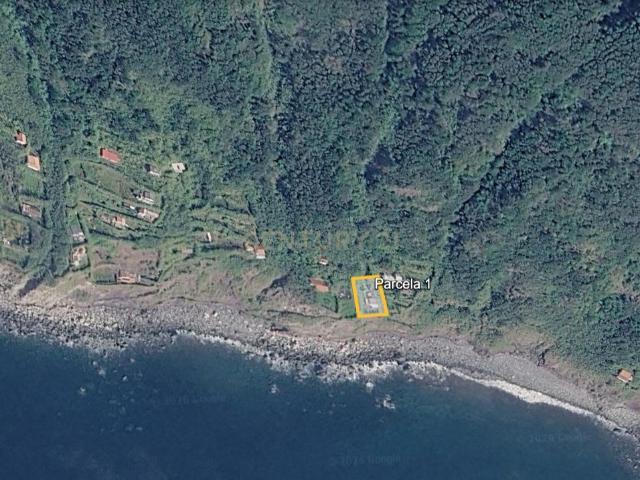 Terreno Rústico na Costa da Povoação – 1.044 m² com Vista Mar