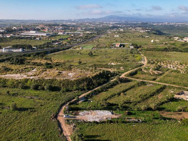 Parcela de 300m2 de Terreno Rústico,em regime de Avos, na Terrugem