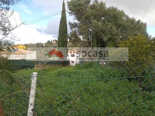 Terreno em zona urbana, com autorização da Càmara de Loulé, para construir