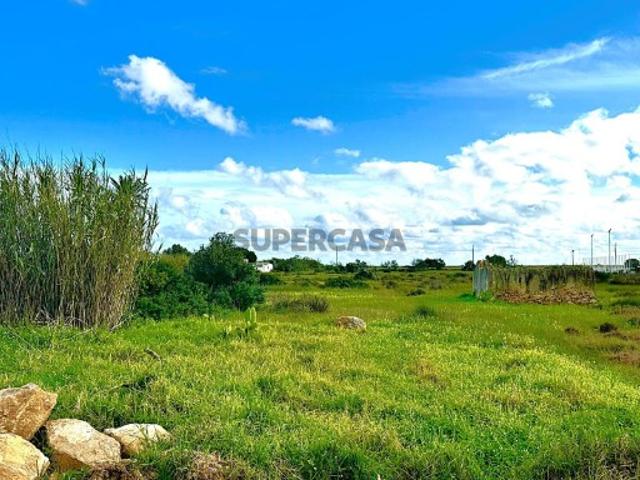 Terreno rústico perto da Ria Formosa!