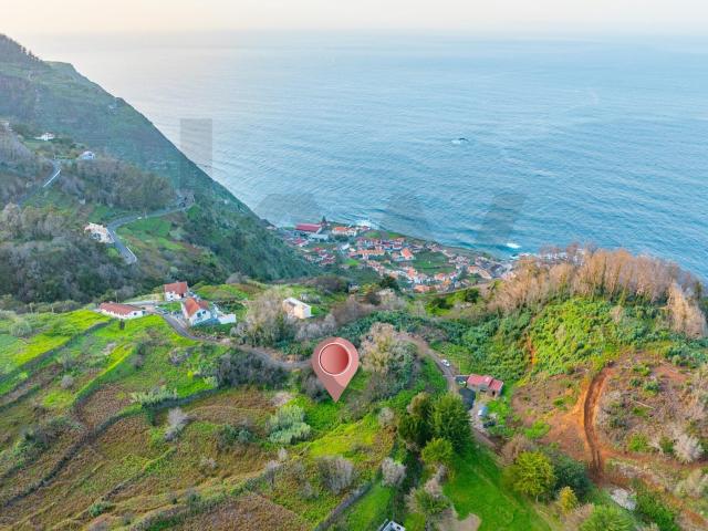 Terreno rústico plano com 444 m² – Lamaceiros, Porto Moniz