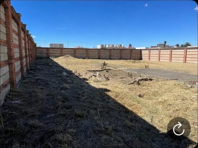 Terreno residencial a la venta en Cacalomacán Centro, Toluca