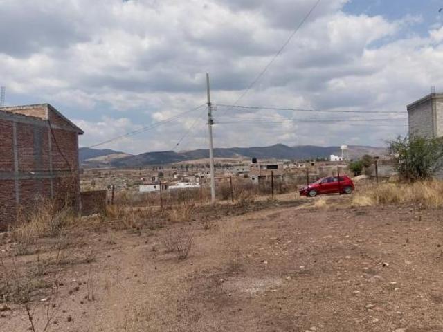 Terreno residencial con 701 m², doble frente, Santa Teresa