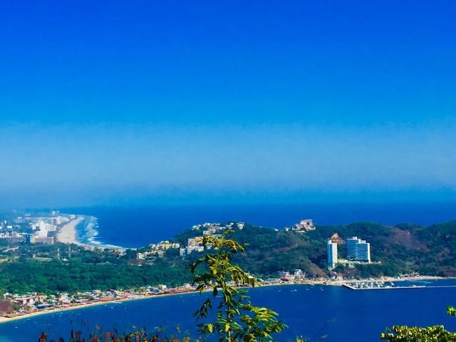 Terreno Residencial con vista al mar