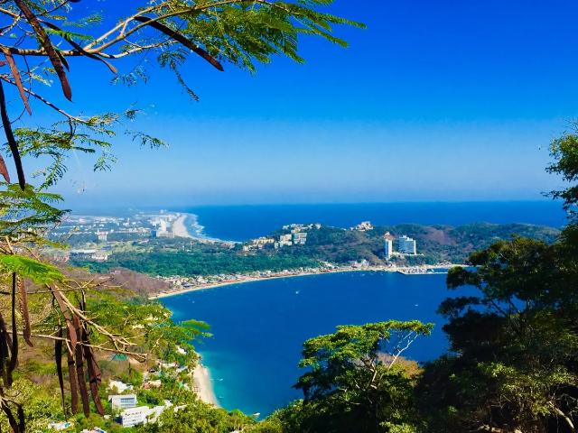 Terreno Residencial con vista al mar