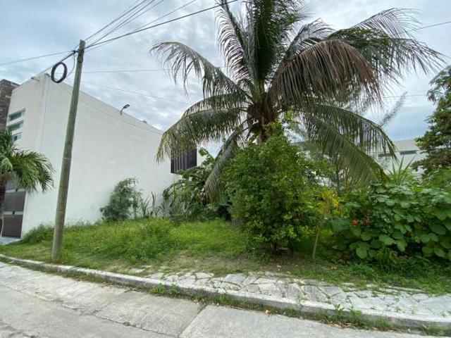 TERRENO RESIDENCIAL EN ESQUINA EXCELENTE UBICACION
