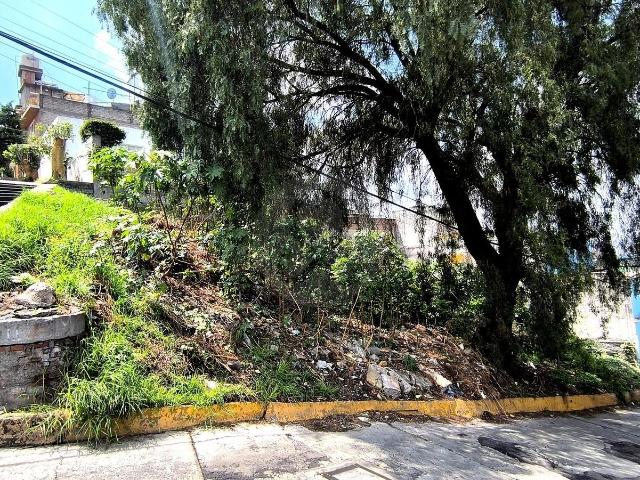 Terreno Residencial en venta en Ahuehuetes