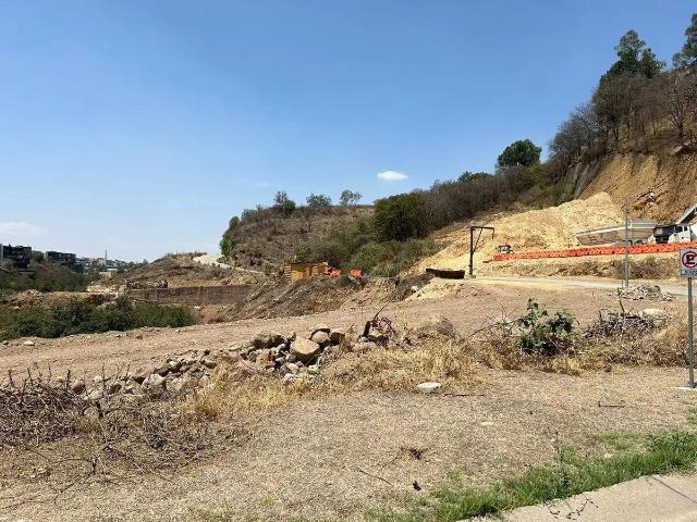 Terreno residencial en venta en Bosque Real en Ciudad de M?xico