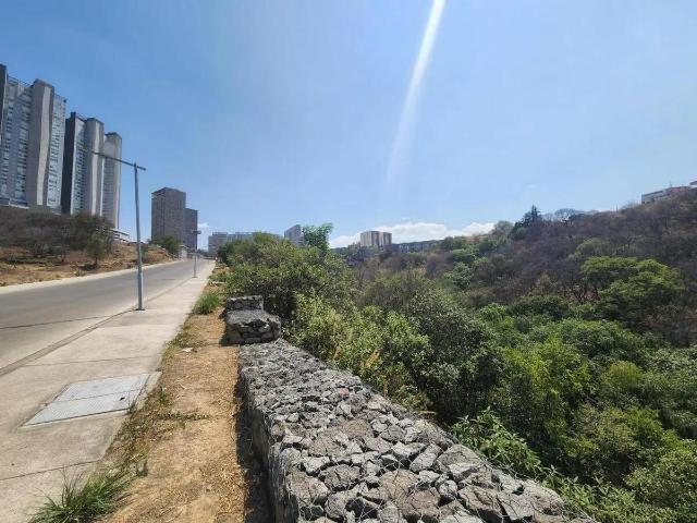 Terreno residencial en venta en Bosque Real en Ciudad de M?xico