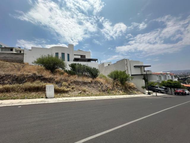 Terreno Residencial en venta en Fraccionamiento El Pedregal de Quer?taro