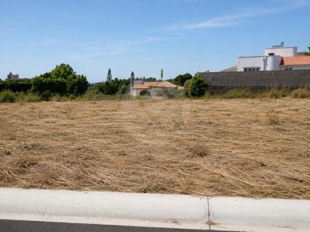 Terreno residencial en venta en Fraccionamiento Lomas de Cocoyoc