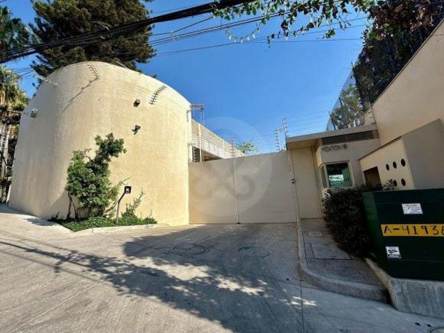 Terreno residencial en venta en Jacarandas