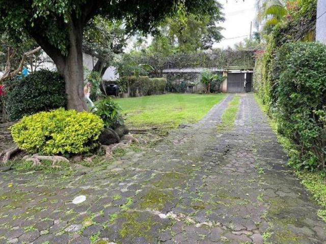 Terreno residencial en venta en Jardines de Delicias