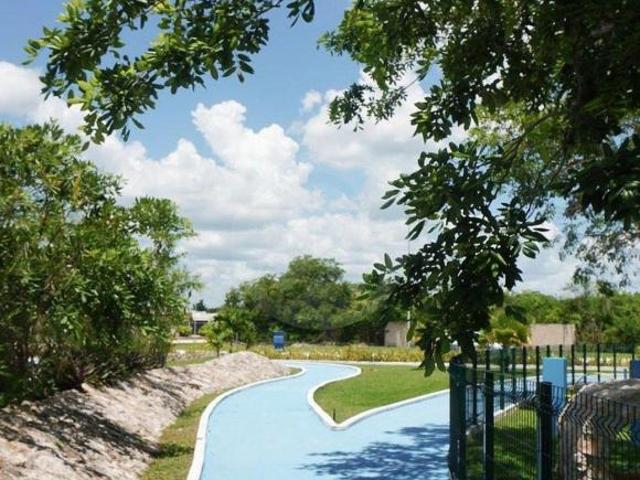 Terreno residencial en venta en Sitpach