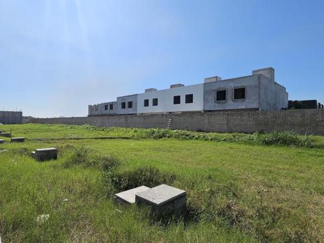 Terreno residencial en venta en zona country