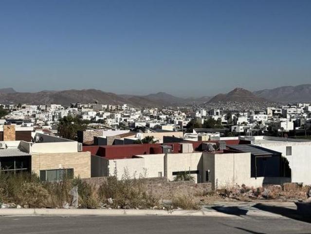 TERRENO RESIDENCIAL EN VENTA FRACC. CIMA DEL PEDREGAL $3,648,000