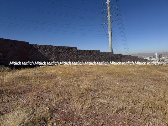 TERRENO RESIDENCIAL EN VENTA FRACC. VISTAS DE SAN CHARBEL $6,250,000