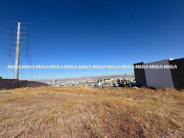 TERRENO RESIDENCIAL EN VENTA FRACC. VISTAS DE SAN CHARBEL $6,250,000