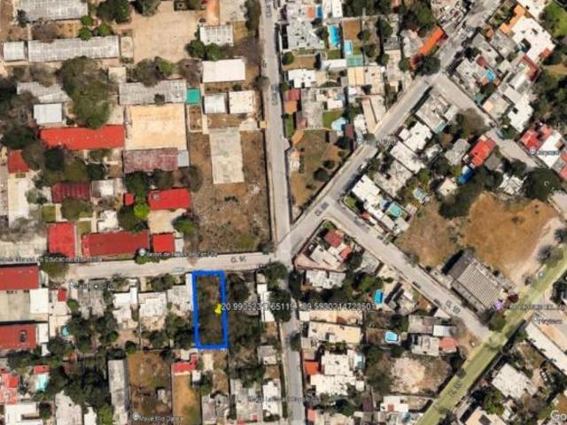 Terreno residencial en venta — San Nicolás, Mérida