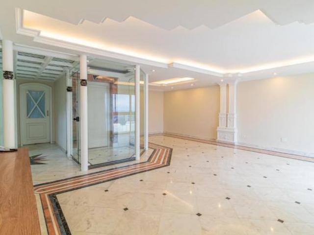 Terreno residencial para venda em Santo Amaro, 323m²