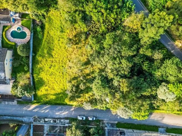 Terreno residencial para venda em Três Montanhas, 986m²