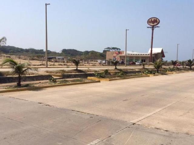Terreno Residencial y/o Comercial en Venta ubicado en Av. Javier Anaya Villazón. Entre las Av, Univ