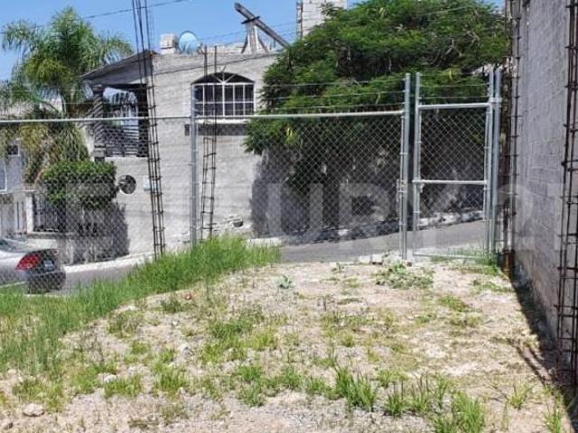 Terreno Residencial 128m2 con Cimentación Fraccionamiento Diamante
