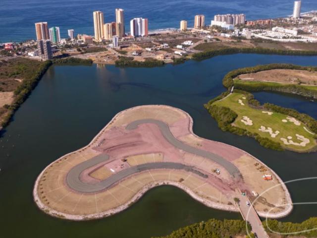 Terreno Salaar Island Living