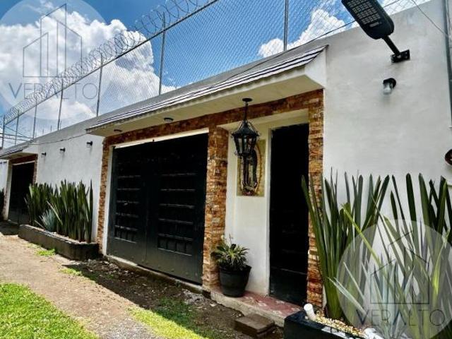 Terreno semi plano ev venta en San Miguel Ajusco, bardeado, con cisterna