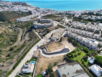 Terreno situado numa zona residencial de prestígio com vista Mar